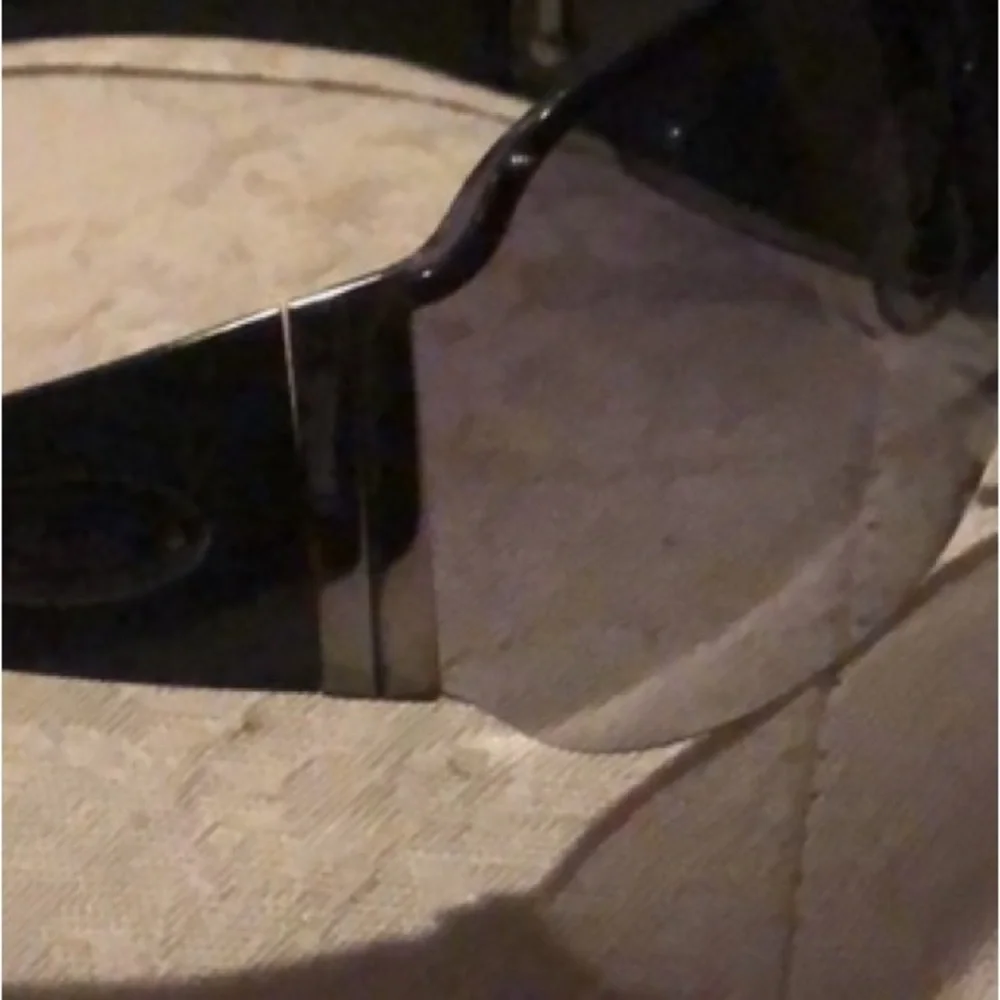 Gucci black Authentic Shield sunglasses black dark  lens  perfect like new